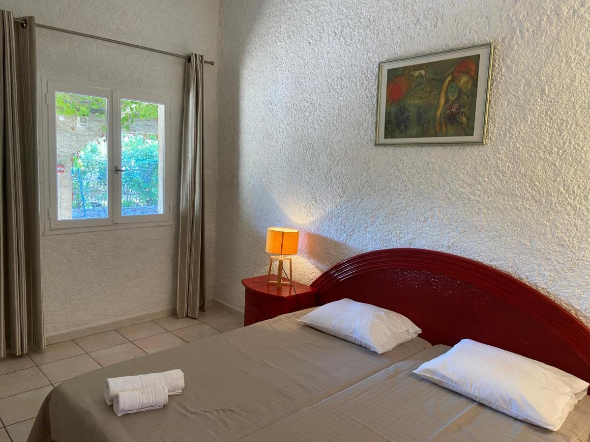 Les Lodges De La Plage U Dragulinu サリ・ソランザラ エクステリア 写真
